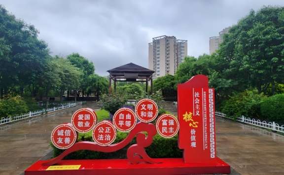 “都别抢孩子”——离婚抚养权诉讼，法律条文只看这7张底牌