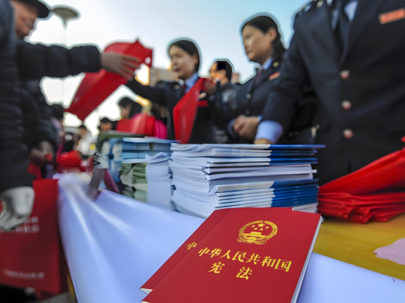 判决书成了废纸?贺州人别怕,雷律师教你终本执行也拿钱!